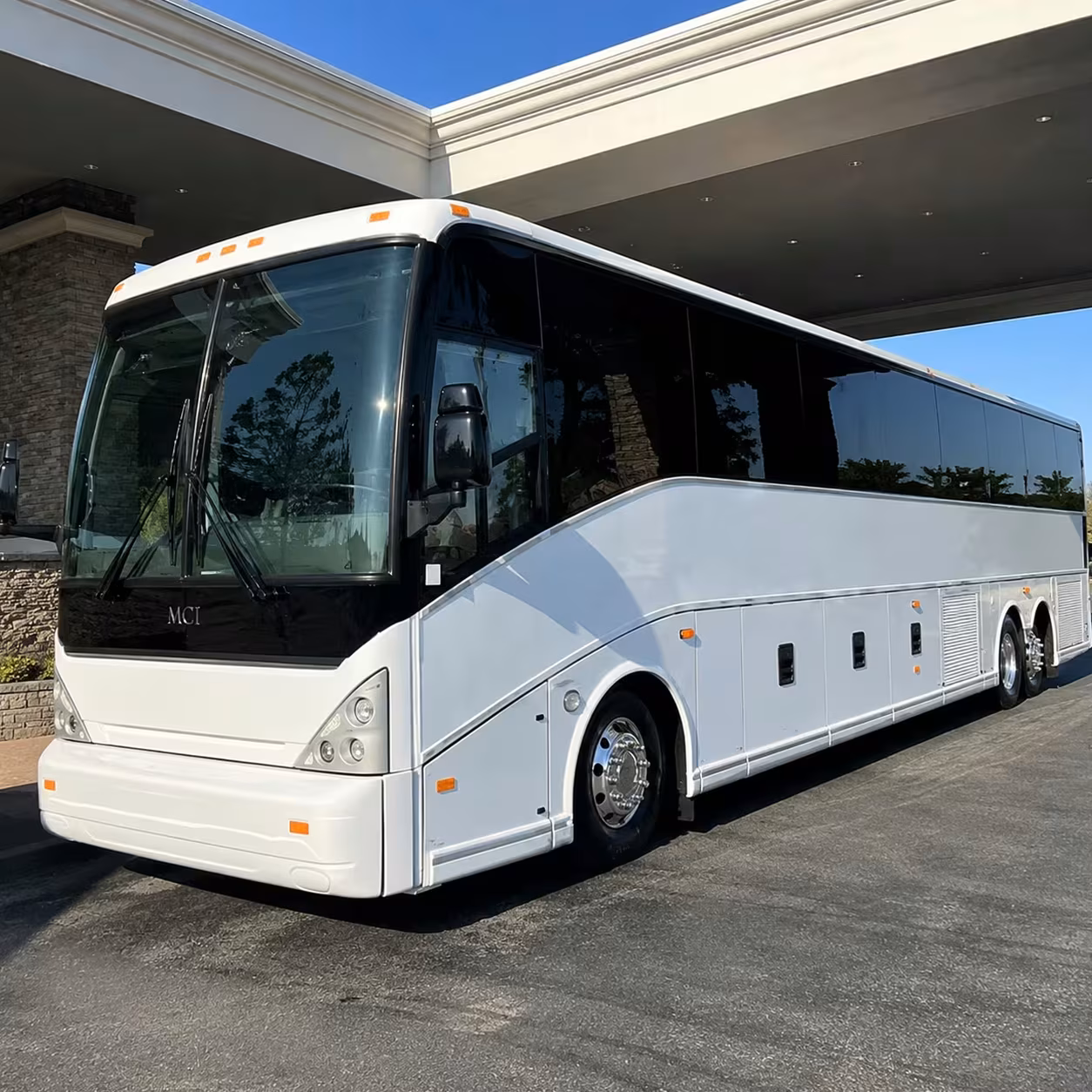 charter bus rentals in lubbock for large wedding guest lists